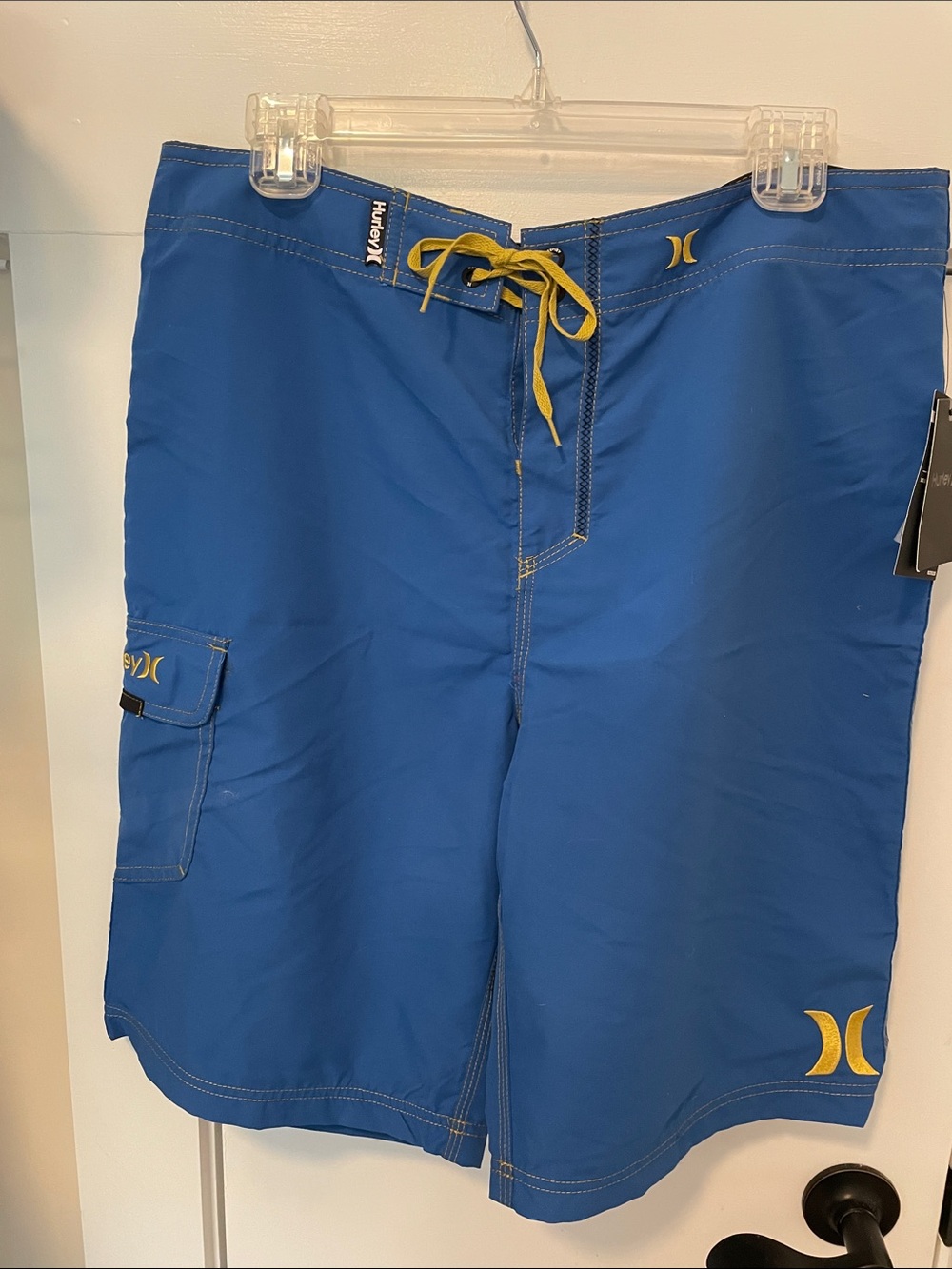 Hurley Blue Boardshorts with Yellow Drawcord size 33, length 22” NEW